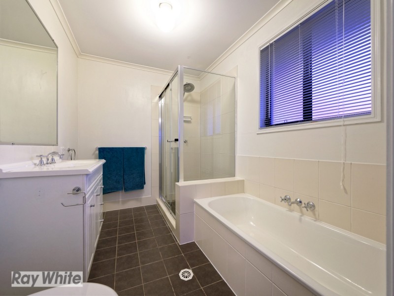 6 Sandpiper Avenue, North Lakes QLD 4509