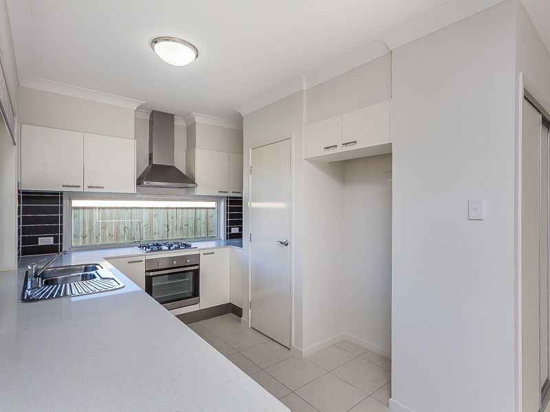 2 Shoreacres Street, North Lakes QLD 4509