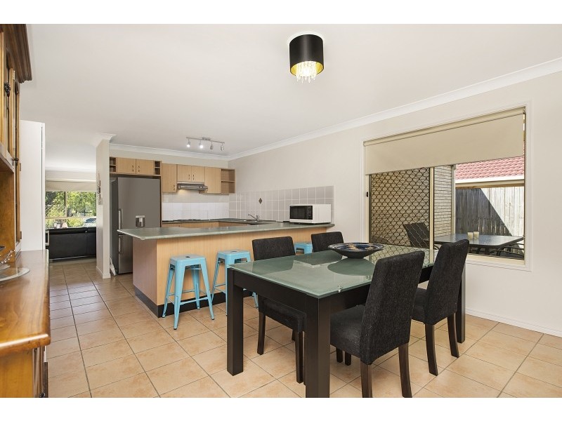 8 Cheviot Street, North Lakes QLD 4509