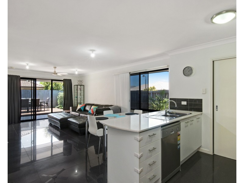 12 Shimao Crescent, North Lakes QLD 4509