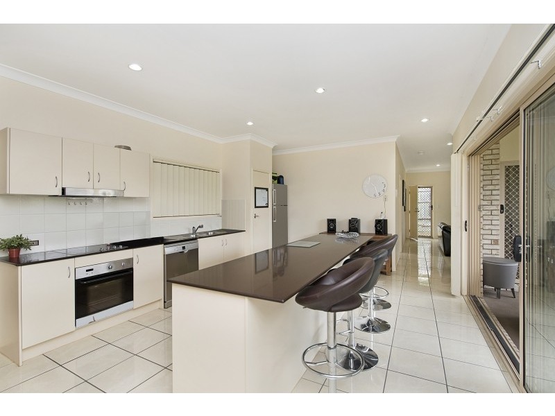 2 Tamarind Street, North Lakes QLD 4509