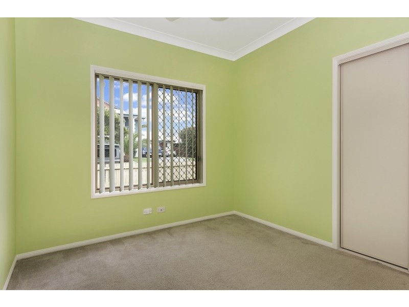 2 Tamarind Street, North Lakes QLD 4509