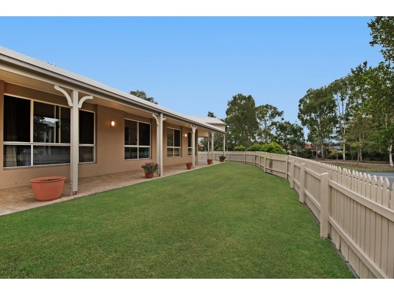 12 Alexandra Avenue, North Lakes QLD 4509