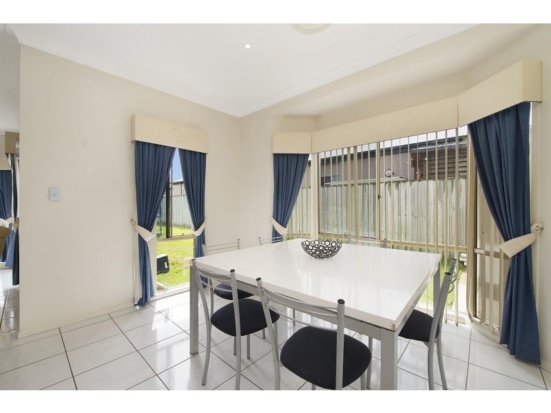 1 Redcedar Street, North Lakes QLD 4509