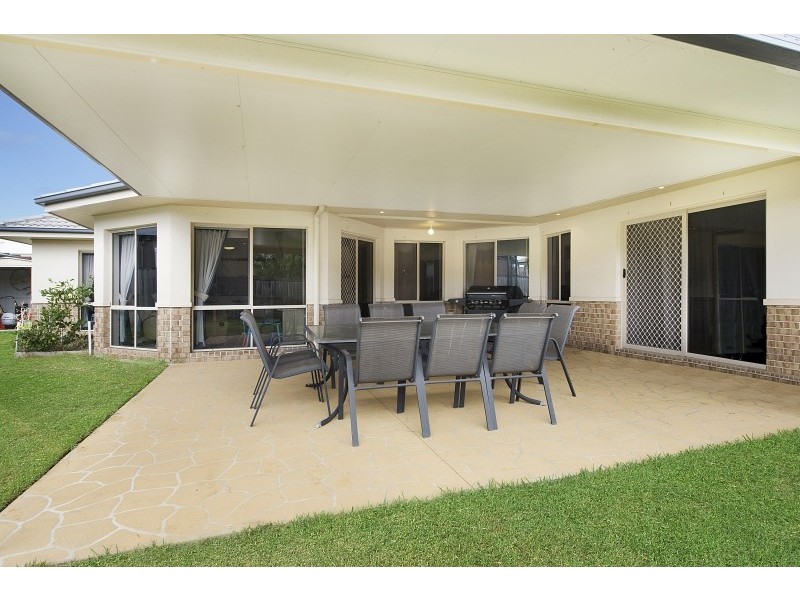 1 Redcedar Street, North Lakes QLD 4509