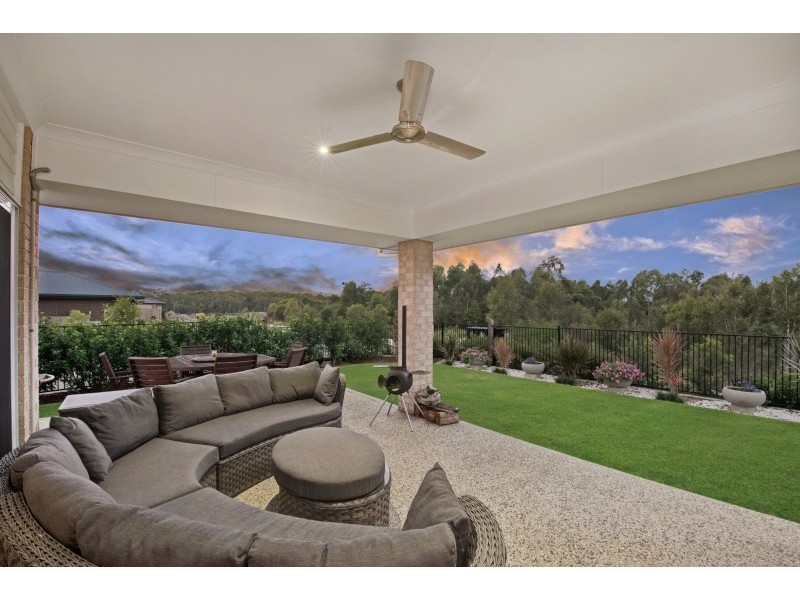 62 Ravensbourne Crescent, North Lakes QLD 4509