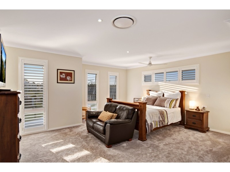 62 Ravensbourne Crescent, North Lakes QLD 4509