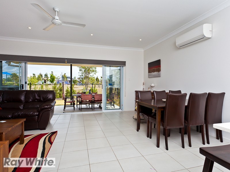 33 Merion Crescent, North Lakes QLD 4509