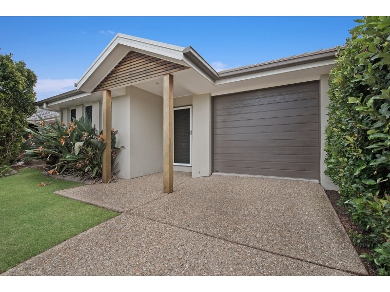26 Mackintosh Drive, North Lakes QLD 4509