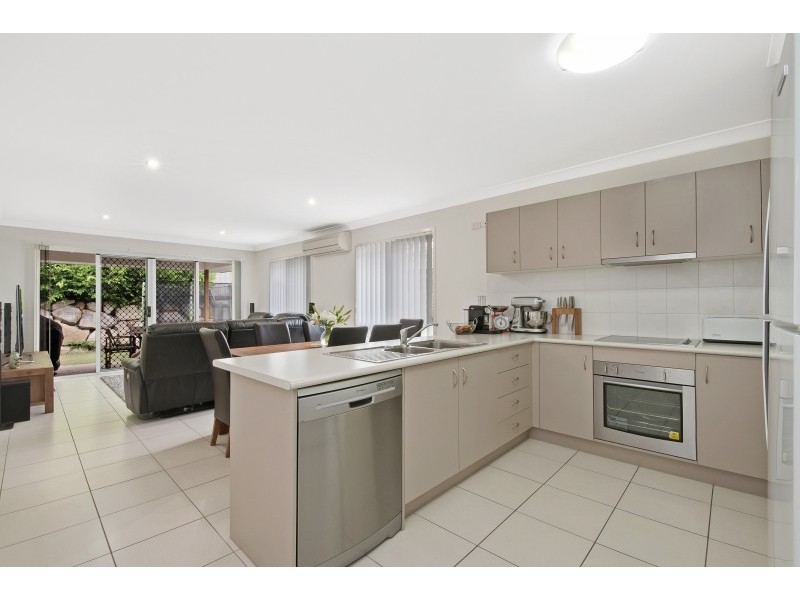 26 Mackintosh Drive, North Lakes QLD 4509