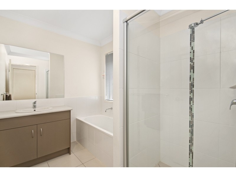 26 Mackintosh Drive, North Lakes QLD 4509