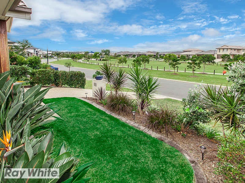 26 Mackintosh Drive, North Lakes QLD 4509