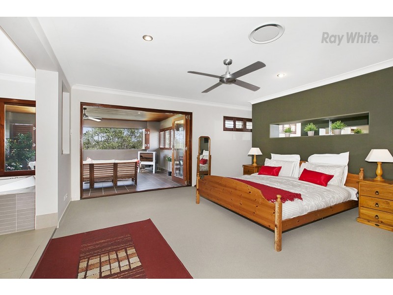 5 Nicklaus Parade, North Lakes QLD 4509