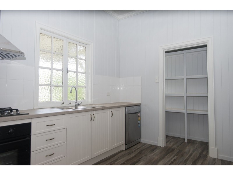 5 Eighth Ave., Kedron QLD 4031