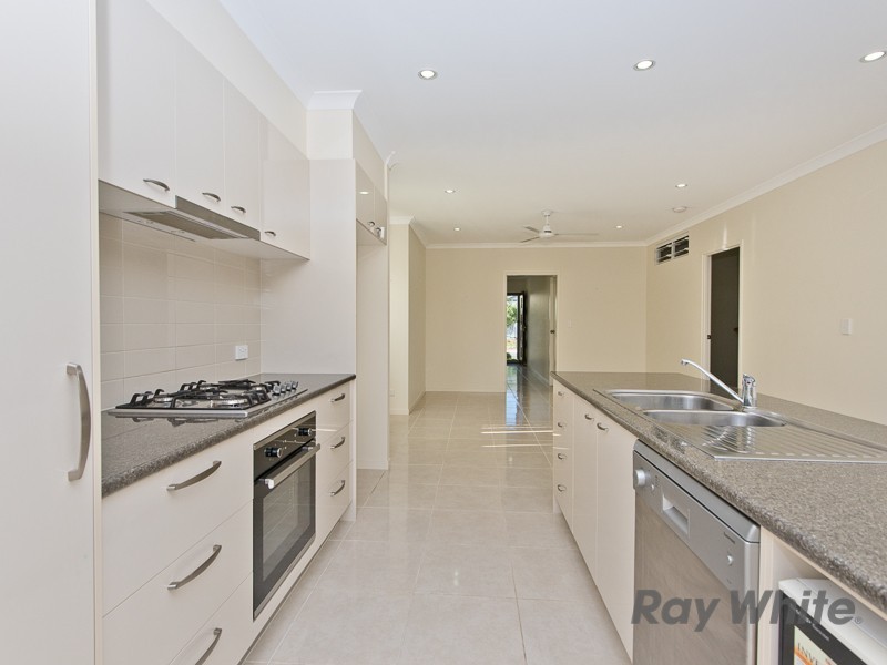 30 Flinders Circuit, Fitzgibbon QLD 4018