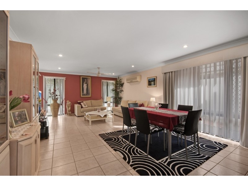 12 Diamond Avenue, Kallangur QLD 4503