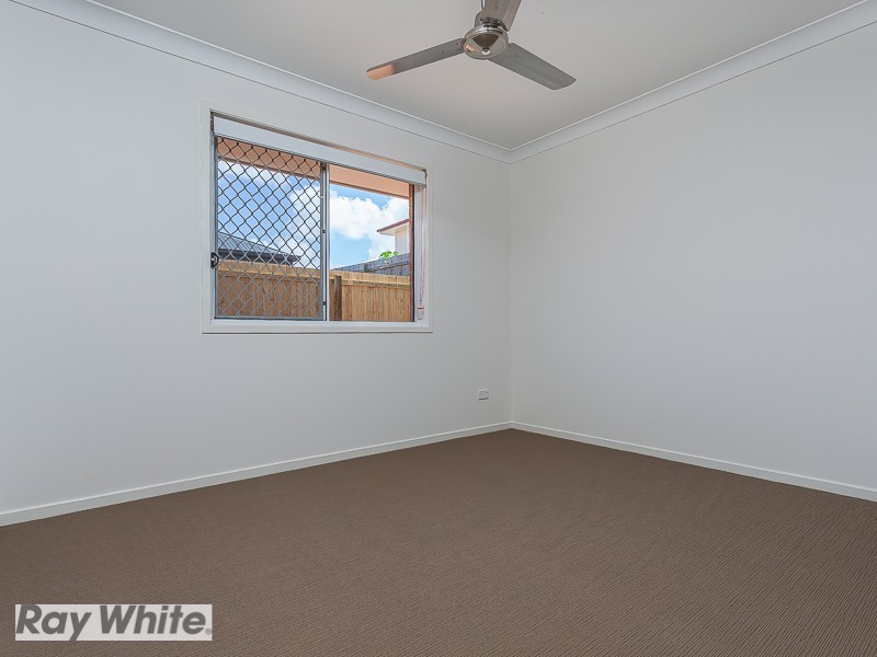 6 Dickson Crescent, North Lakes QLD 4509