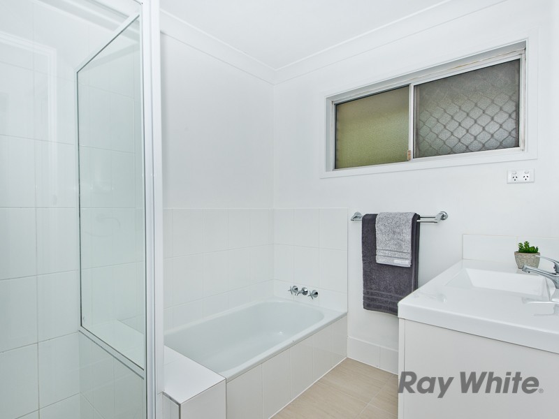 5 Lorinya Court, Battery Hill QLD 4551