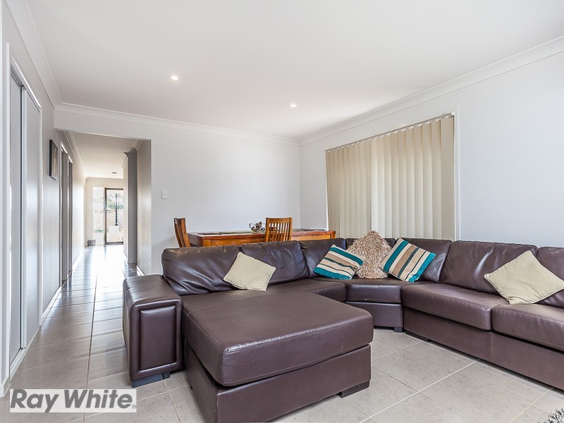 17 Madison Avenue, North Lakes QLD 4509