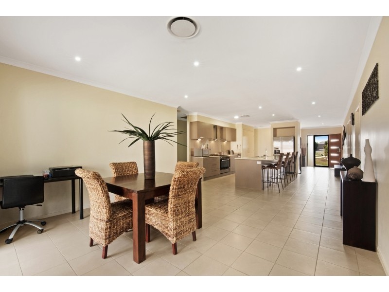 2 Liberty Circuit, North Lakes QLD 4509