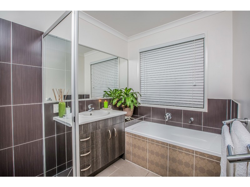 21 Denham Crescent, North Lakes QLD 4509