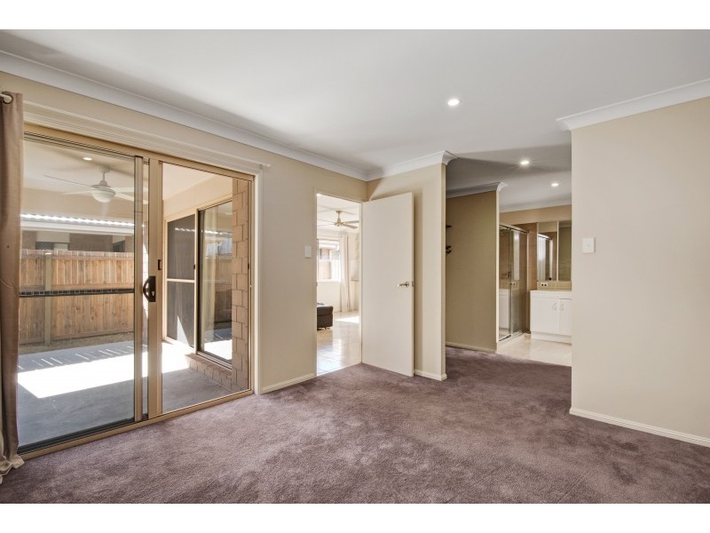 14 Mapleton Drive, North Lakes QLD 4509