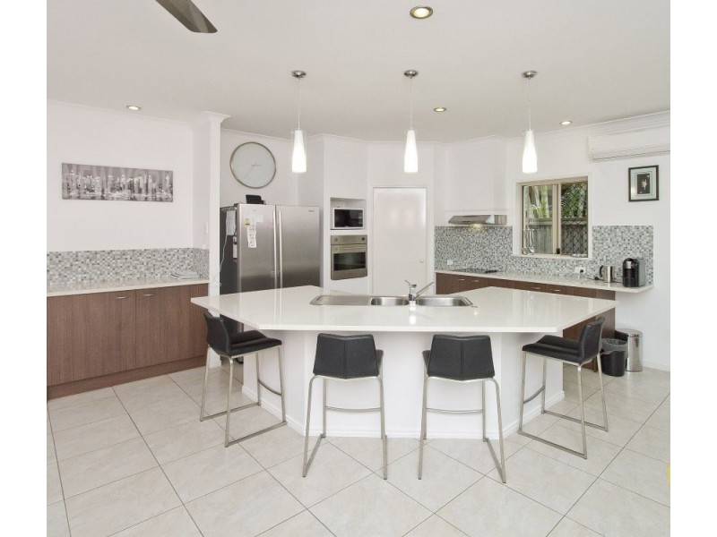 25 Cottonwood Cct, North Lakes QLD 4509