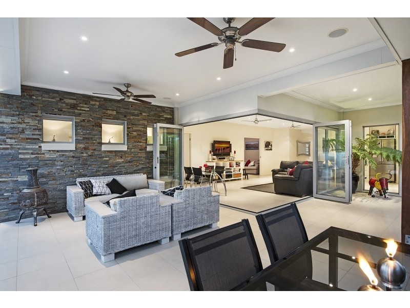 7 Backhousia Court, North Lakes QLD 4509