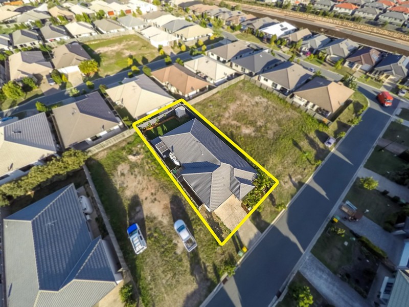 21 Denham Crescent, North Lakes QLD 4509