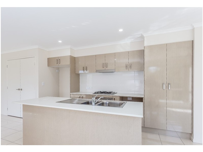 2/11 Tamarin Court, Dakabin QLD 4503