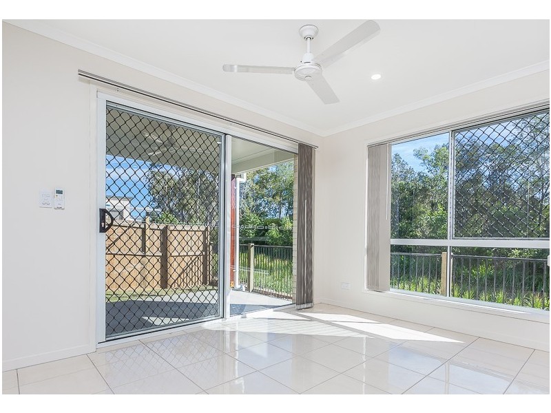 2/11 Tamarin Court, Dakabin QLD 4503