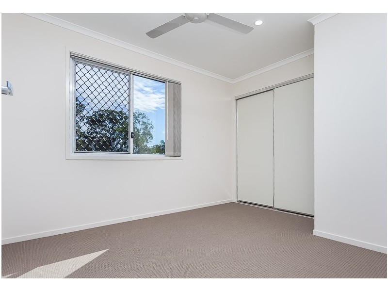 2/11 Tamarin Court, Dakabin QLD 4503