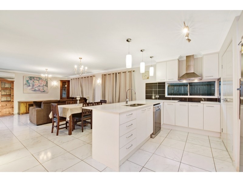 22 Wallarah Parade, North Lakes QLD 4509