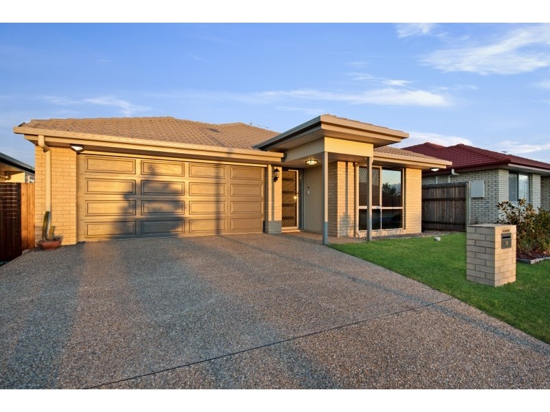 22 Wallarah Parade, North Lakes QLD 4509