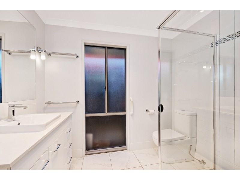 22 Wallarah Parade, North Lakes QLD 4509