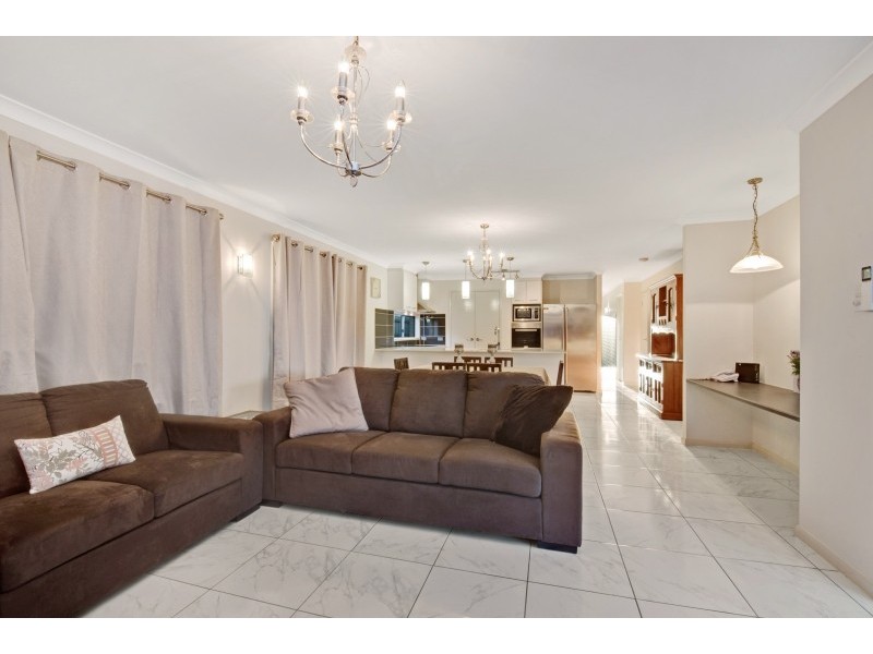 22 Wallarah Parade, North Lakes QLD 4509