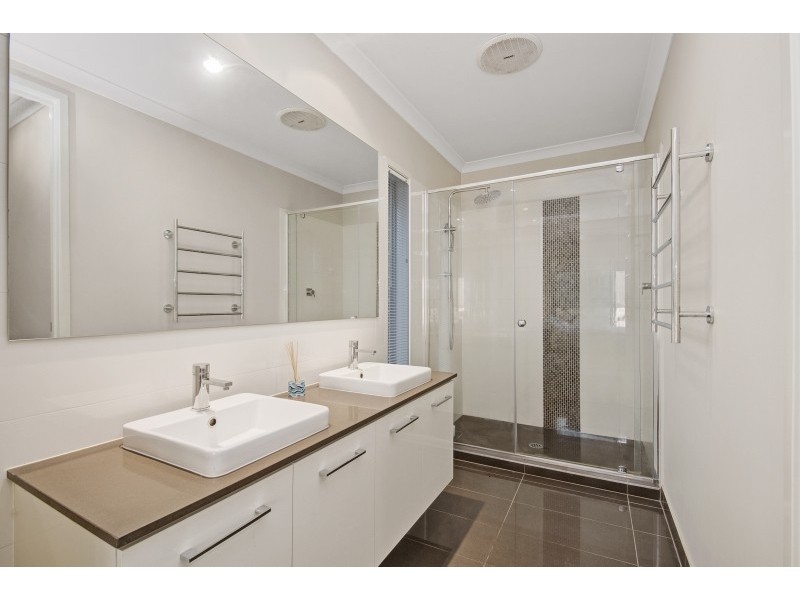 99 Expedition Drive, North Lakes QLD 4509