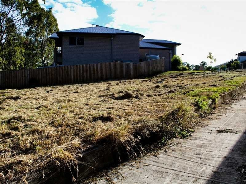 21 Long Island Drive, Windaroo QLD 4207