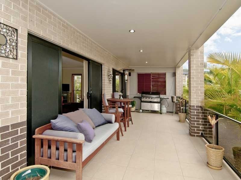 31 Lake Breeze Drive, Windaroo QLD 4207