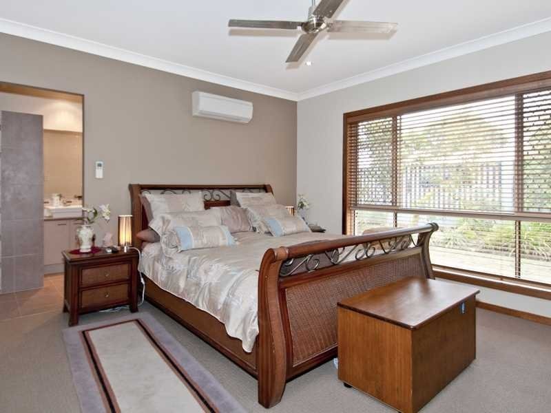 53 Long Island Drive, Windaroo QLD 4207