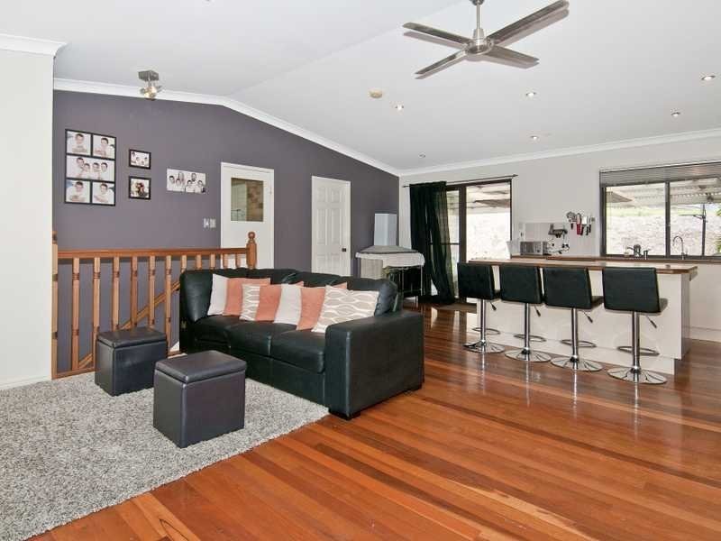 30 Armstrong Road, Belivah QLD 4207