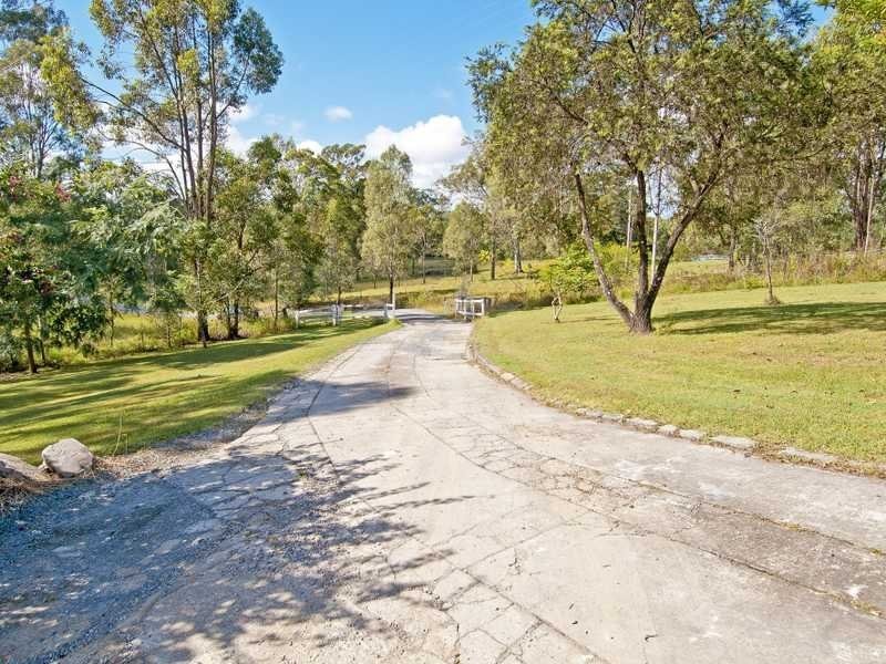 30 Armstrong Road, Belivah QLD 4207