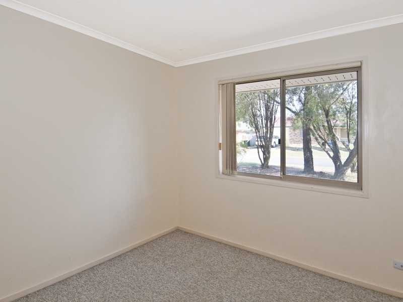32 Dowling Crescent, Eagleby QLD 4207