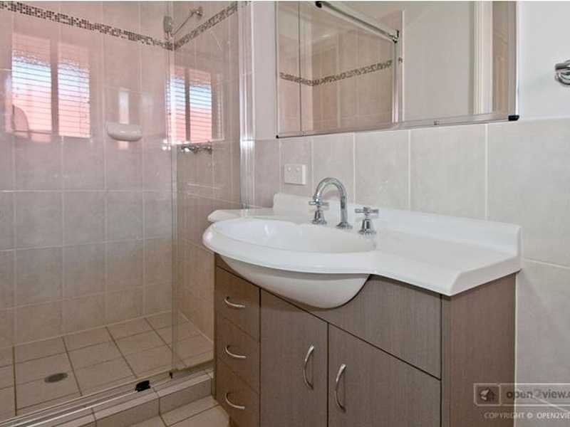 13 Benarkin Close, Waterford QLD 4133