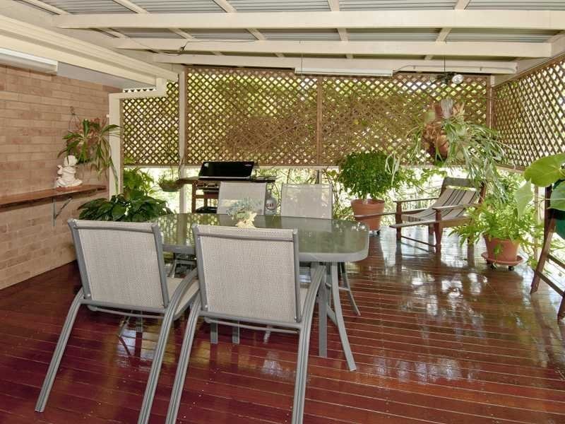 42 Allenby Crescent, Windaroo QLD 4207