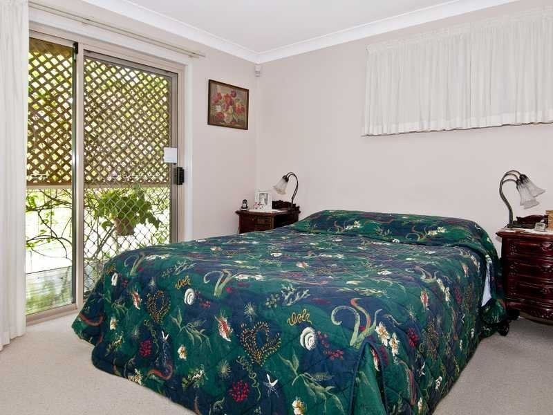 42 Allenby Crescent, Windaroo QLD 4207