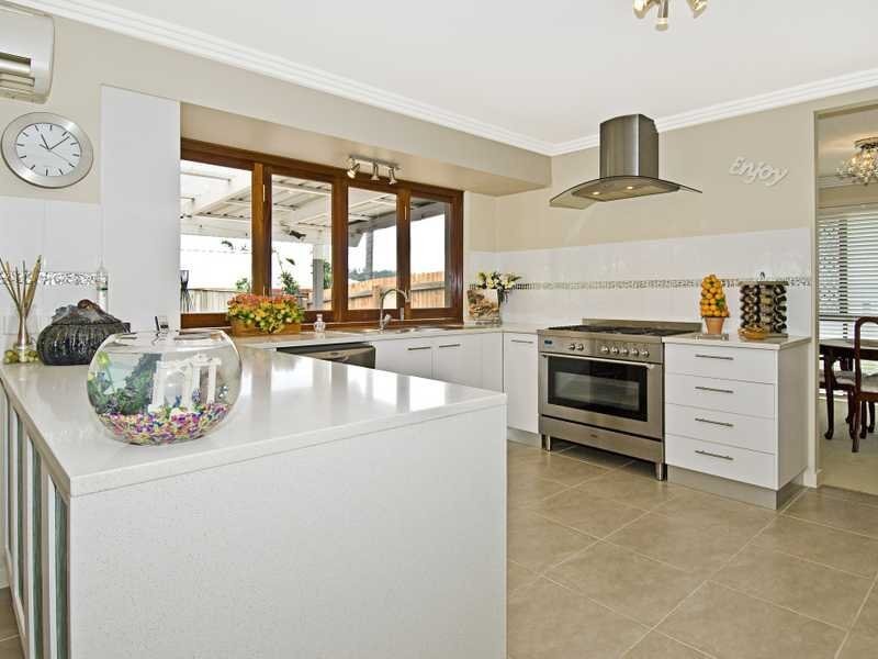 12 Wilhelm Drive, Windaroo QLD 4207