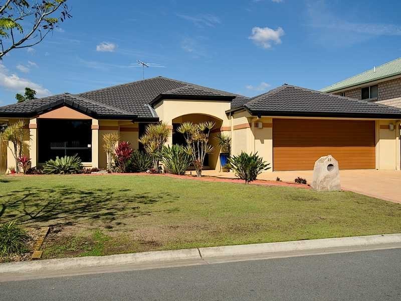 22 The Avenue, Windaroo QLD 4207