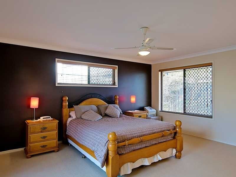 22 The Avenue, Windaroo QLD 4207