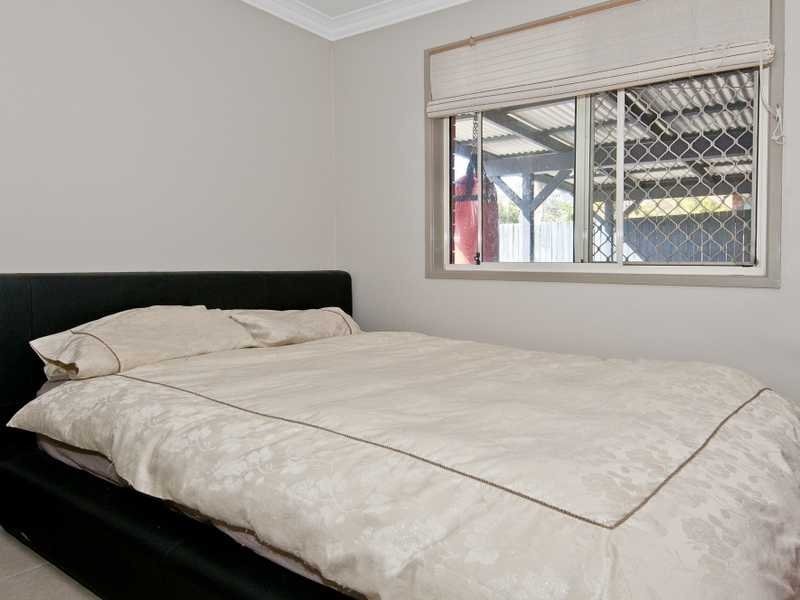 2 Lithfield Place, Loganholme QLD 4129